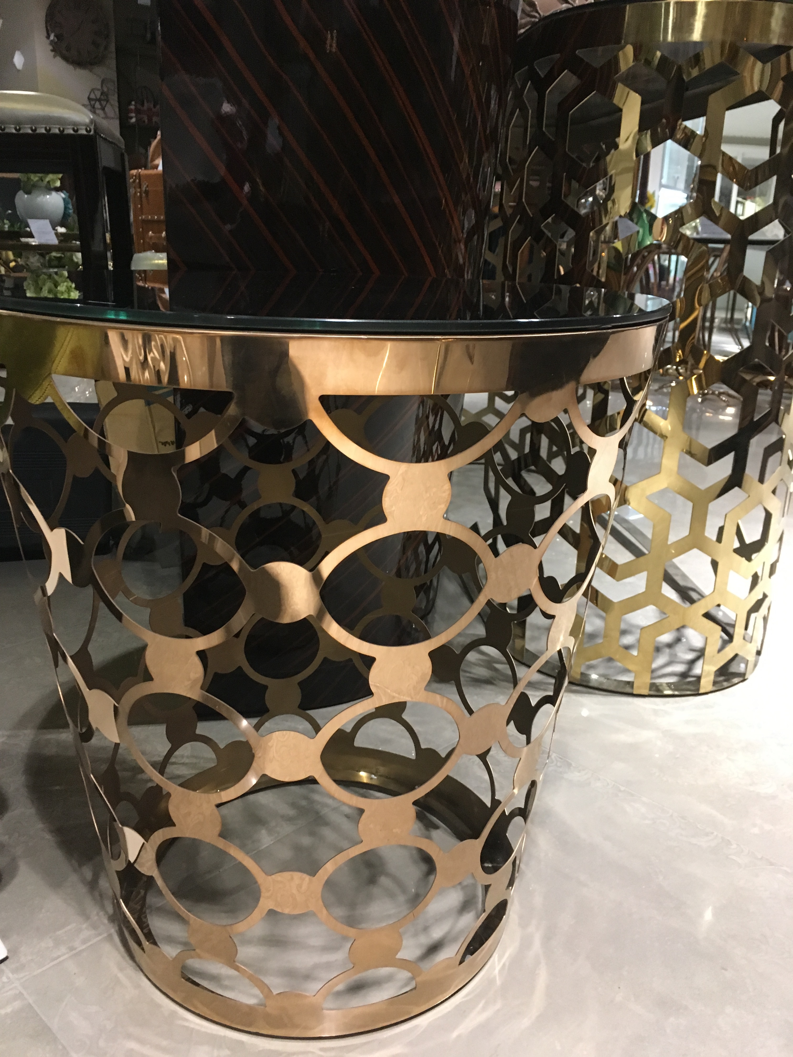 Стол кофейный Star Gold&Black